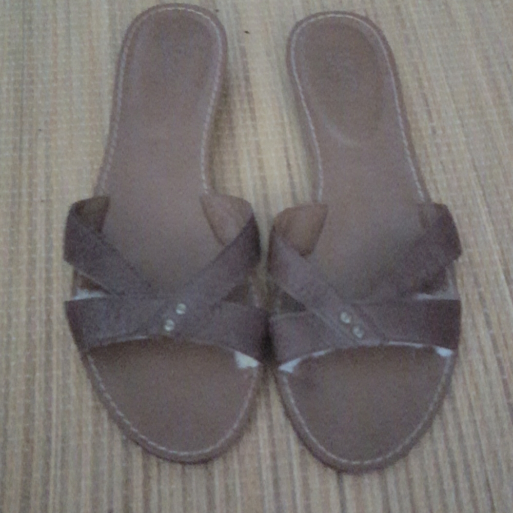 Ugg